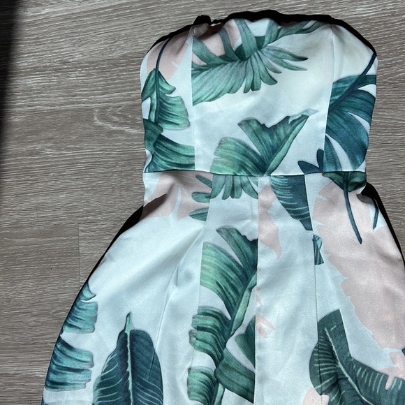 Tropical Romper - Picture 2 of 4